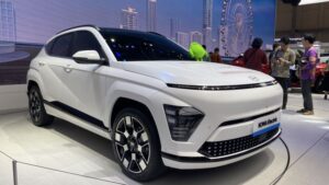 Beda Hampir Rp100 Juta, Konsumen GIIAS 2024 Favoritkan Hyundai Kona Electric Termahal