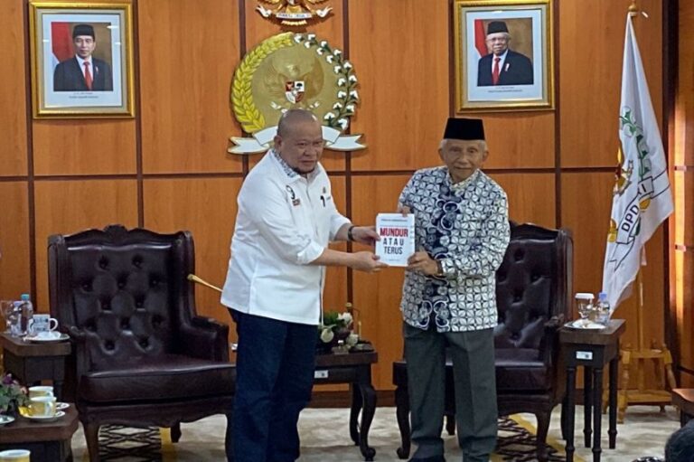 Bertemu Amien Rais, Ketua DPD Dukung Presiden Kembali Ditunjuk MPR