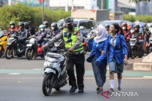 Kriminal kemarin, Operasi Patuh Jaya dan pengeroyok wartawan diperiksa
