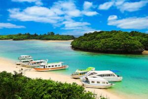 5 Pantai Pasir Putih Terbaik di Jepang, Nomor 4 Cocok Didatangi saat Bulan Madu