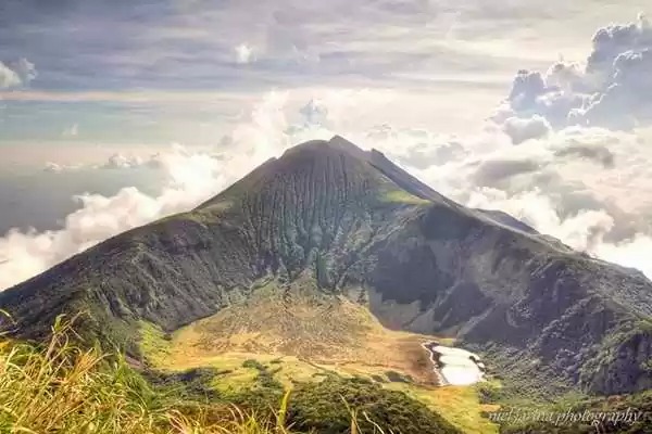 Ahli Seismologi Memprediksi Gunung Berapi Kanlaon Akan Meletus Dahsyat