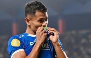 Babak 1 Persib vs Persija, Maung Bandung Unggul lewat Gol Dimas Drajad, Firza Andika Kartu Merah