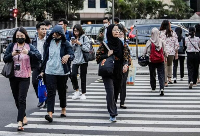 Banyak Pekerja Tersapu Badai PHK, Pemerintah Perlu Bertindak Cepat