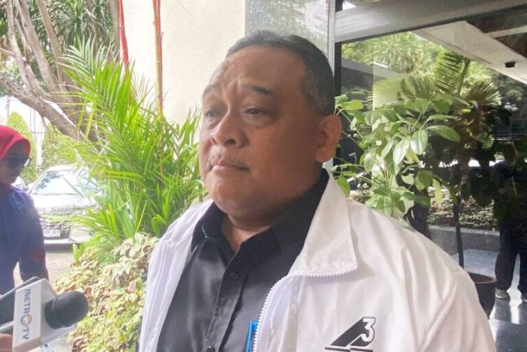 Besok, Polri Panggil Benny Rhamdani Usut Inisial T Diduga Pengendali Judi Online