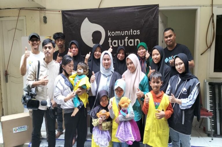 Cerianya Anak-anak Pasien Kanker Bermain Bersama MNC Peduli dan Komunitas Taufan