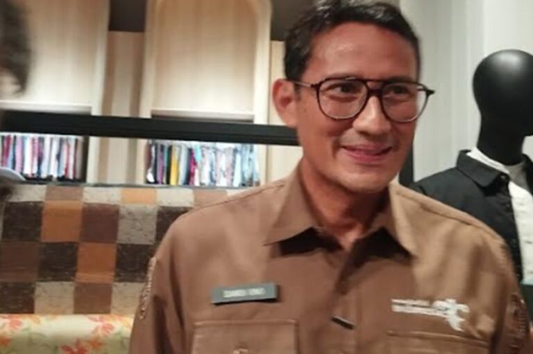 Ekspor Masih Tertinggal Jauh, Sandiaga Uno Belum Yakin Indonesia Bisa Jadi Pusat Fesyen Modest Dunia