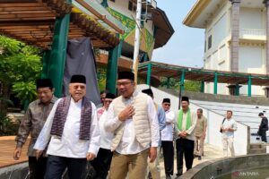 Fauzi Bowo tegaskan bukan timses Ridwan Kamil-Suswono