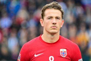 Fulham dilaporkan capai kesepakatan dengan Burnley untuk Sander Berge