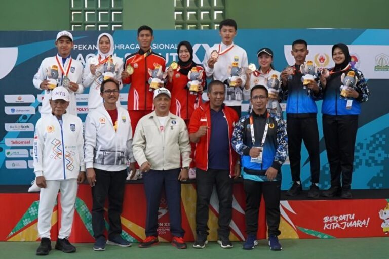 Ganda campuran Aceh bangga bisa persembahkan emas soft tenis