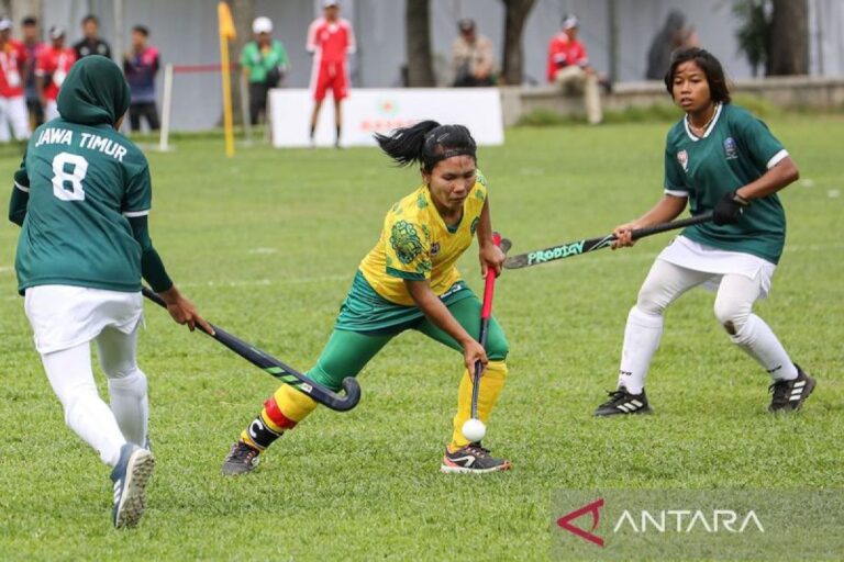 Hoki putri Kaltim perlebar peluang ke final usai kalahkan Kalbar 4-0