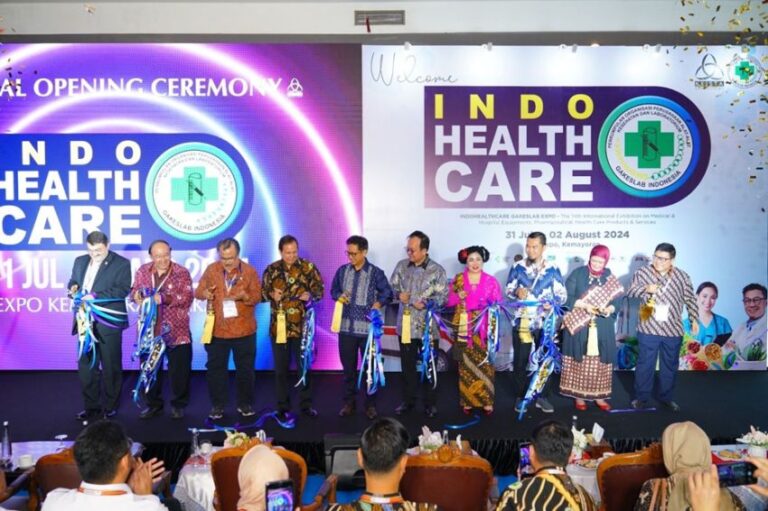 Indo Health Care Gakeslab Expo 2024 Dibuka Menkes Budi Gunadi Sadikin