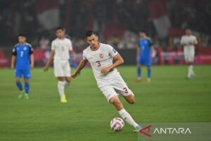 Jay Idzes dan bek Venezia dipuji usai imbangi Fiorentina 0-0