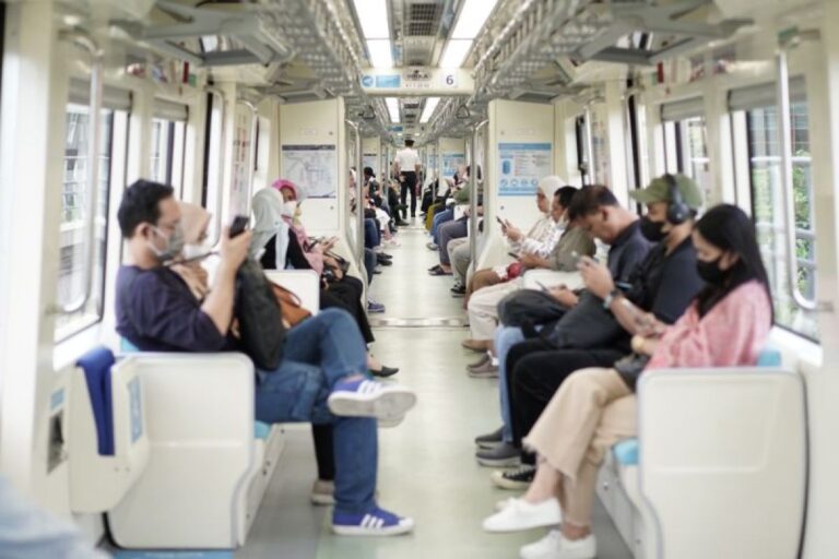 KAI tambah jam opersional dan perjalanan LRT Jabodebek, jadi 358 trip