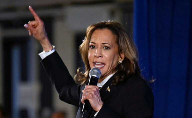 Kamala Harris Senang Donald Trump Selamat dari Penembakan