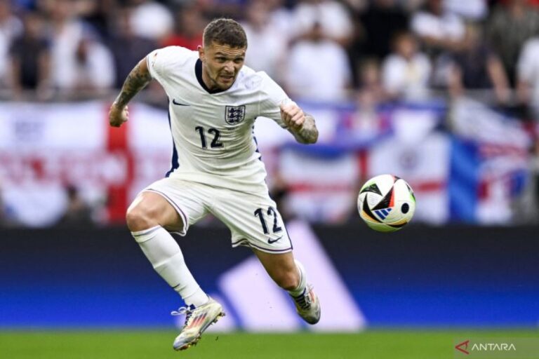 Kieran Trippier pensiun bela timnas Inggris