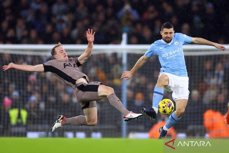 Leicester datangkan Oliver Skipp dari Tottenham