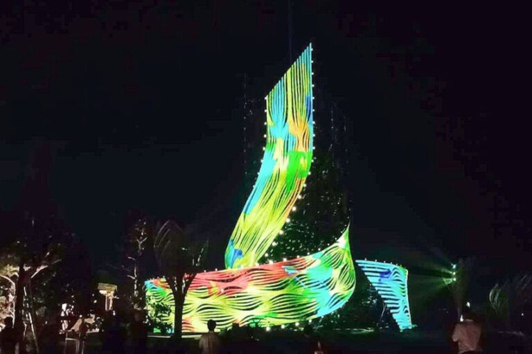 Menara Multimedia 30 Meter di Bali Dibuka, Suguhkan Permainan Audio Visual Menakjubkan