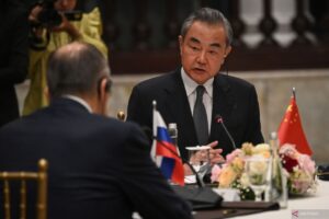 Menlu Rusia dan China bertemu, bahas perang Ukraina hingga BRICS