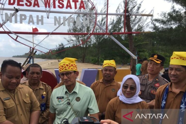 Menteri parekraf komitmen bantu pariwisata Penajam daerah mitra IKN