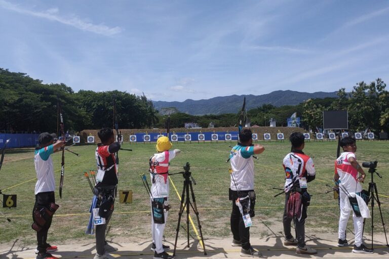 Panahan – Tujuh tim divisi recurve beregu putra lolos kualifikasi