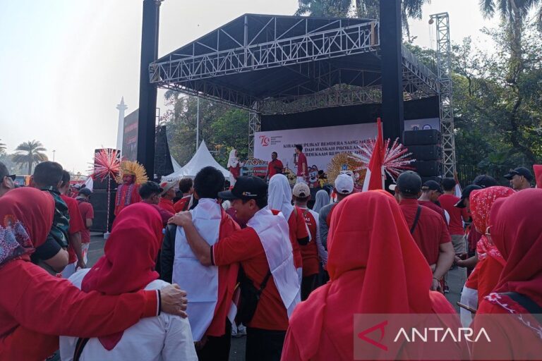 Panggung seni meriahkan kirab Bendera Pusaka dan Naskah Proklamasi