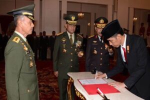 Panglima Kostrad Melenggang Jadi KSAD di Era Jokowi, Nomor 2 dan 4 Menantu Legenda Militer Indonesia