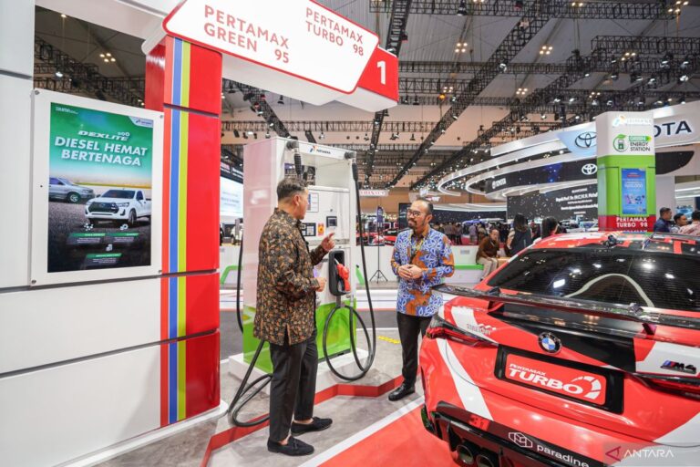 Pertamina Patra Niaga menyambut era energi bersih di GIIAS 2024