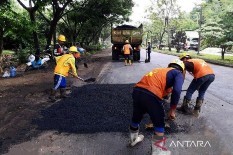 PUPR: Padat Karya pemeliharaan jalan menyerap 51.964 tenaga kerja