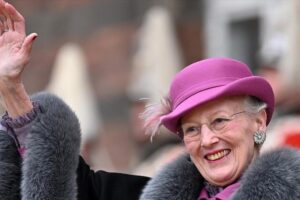 Ratu Denmark Margrethe dirawat setelah terjatuh di Kastil Fredensborg