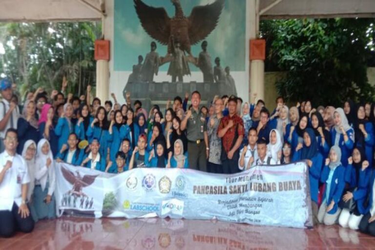 Ratusan Guru dan Mahasiswa Study Tour ke Monumen Pancasila Sakti