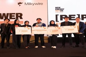 [RE]Power Hackathon Ajang Inovator Muda Gagas Kebijakan Energi Bersih di Masa Depan