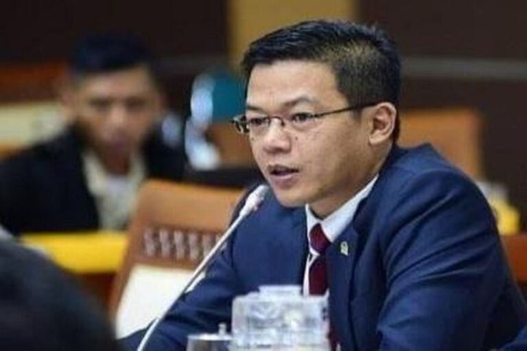 Riwayat Pendidikan Sugiono, Politikus Gerindra yang Namanya Menguat Jadi Calon Menlu