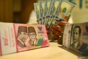 Rupiah meningkat akibat lowongan pekerjaan AS yang melemah