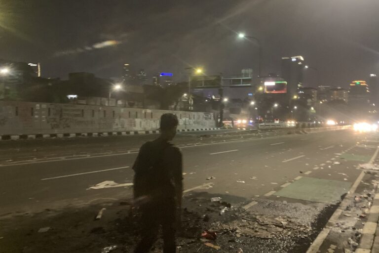 RUU Pilkada Batal Disahkan, Jalan Gatot Subroto Depan Gedung DPR Dibuka