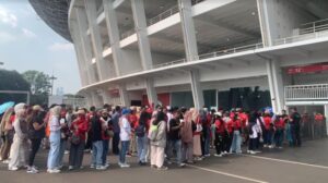 Suporter Padati Stadion GBK Jelang Kick Off Timnas Indonesia vs Irak