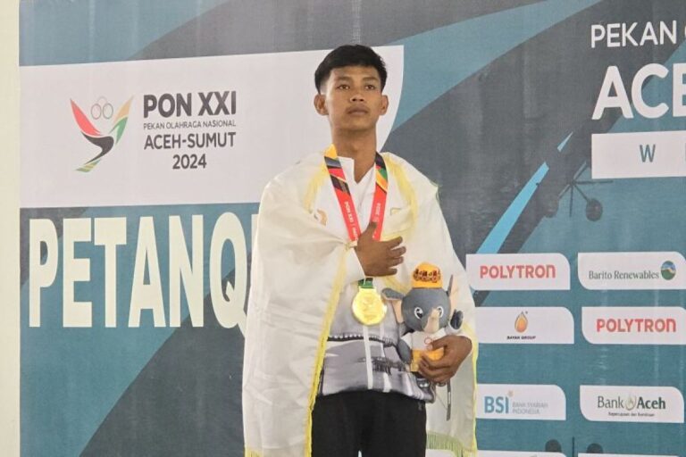 Topan Satria persembahkan emas pertama untuk Jambi di cabang petanque