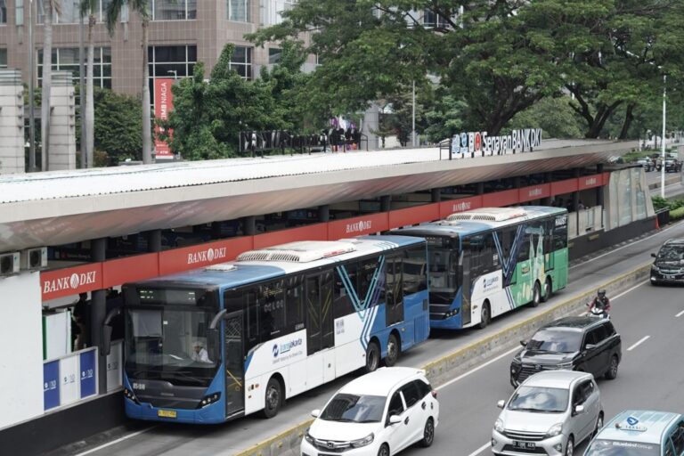 Transjakarta perpanjang jam layanan saat laga Indonesia vs Australia