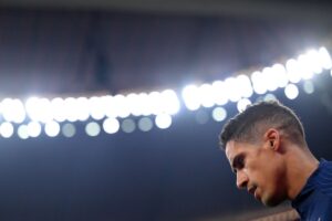 Varane ungkap belum akan tinggalkan Como setelah umumkan pensiun