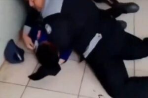 Viral Video Mahasiswa Dicekik Dosen saat Demo di UNY, Begini Faktanya