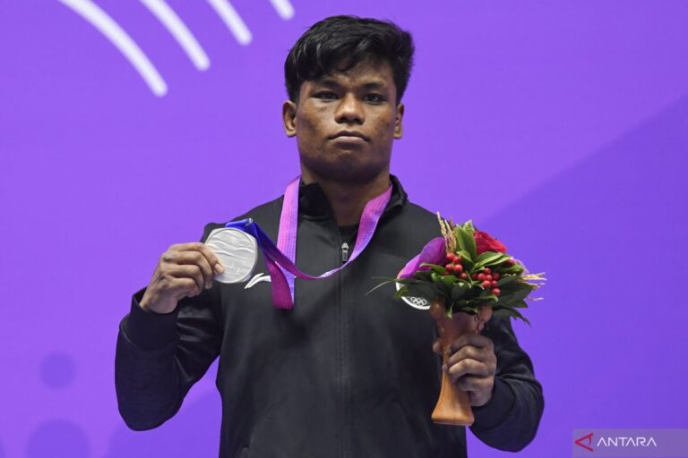 Wushu – Samuel Marbun raih emas usai lawannya tak bisa lanjutkan duel