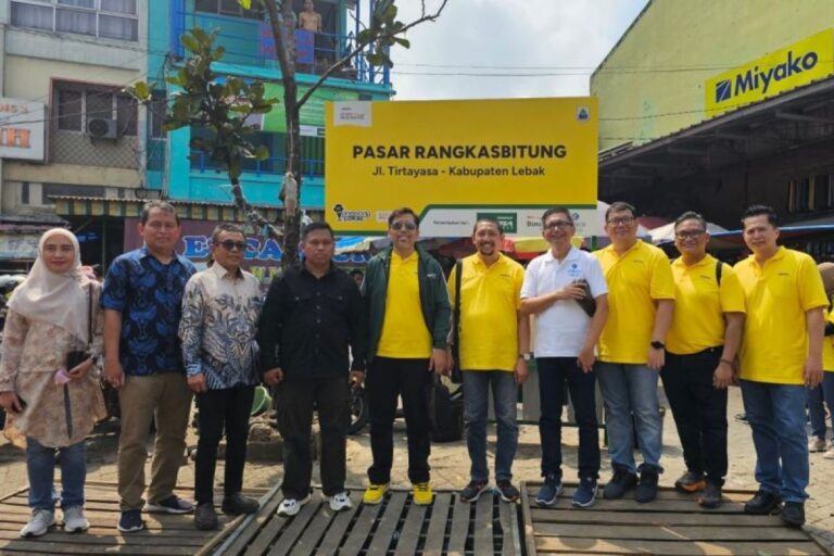 Adira bantu ekonomi lokal tumbuh melalui Festival Pasar Rakyat 2024