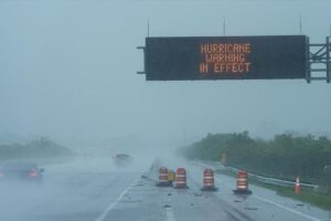 Badai Milton 233 km/jam terjang pesisir Teluk Florida