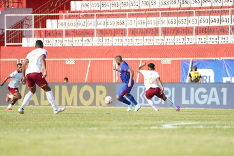 Borneo balas kalahkan Arema 2-0