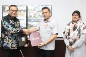 Cyber University Resmi Jalin Kerja Sama Internasional dengan Universiti Teknologi Malaysia