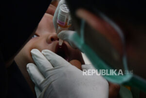 Dokter Ingatkan Orang Tua tak Lewatkan Vaksin Polio Bagi Anaknya