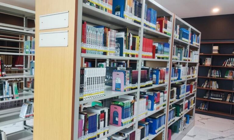 Dukung Gairah Literasi Mahasiswa, Perpustakaan UNM Kampus Margonda Cocok untuk Nongkrong