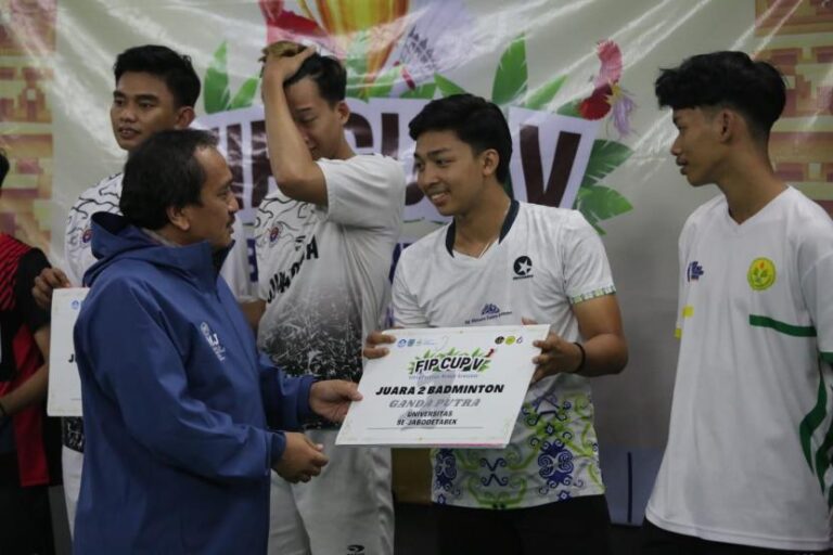 FIP UMJ Gelar Turnamen Badminton Antar Sekolah dan Universitas Se-Jabodetabek