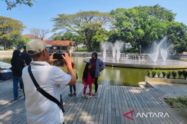 Gibran minta warga menjaga infrastruktur peninggalannya