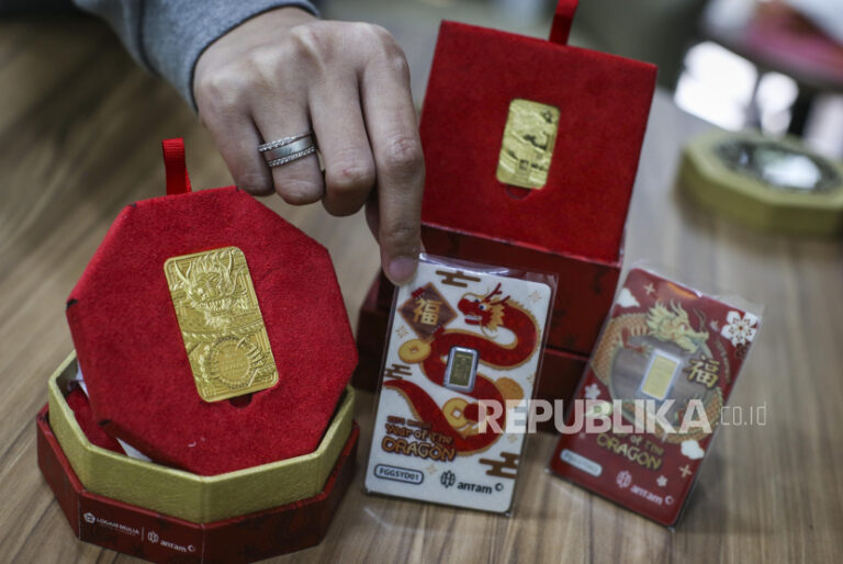 Harga Emas Antam Hari Ini Naik Rp 3.000 Jadi Rp 1,360 Juta per Gram, Cek Detailnya