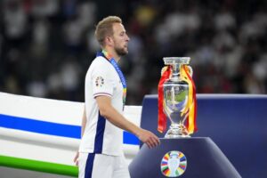 Harry Kane dan Dani Olmo Dapat Sepatu Emas Euro 2024, Ini Daftar Peraihnya Sepanjang Masa